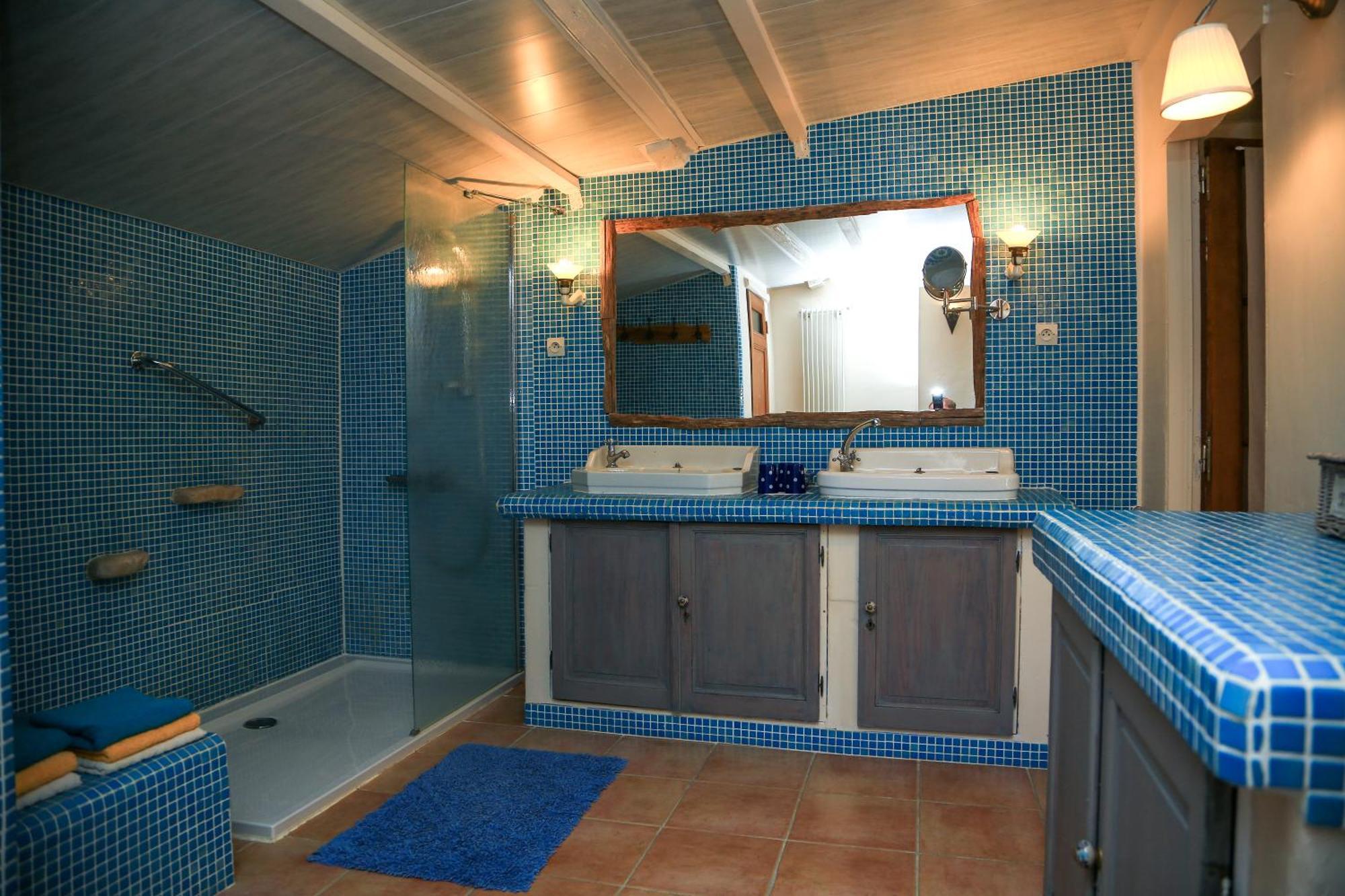 Mas La Provence Bed & Breakfast LʼIsle-sur-la-Sorgue Стая снимка