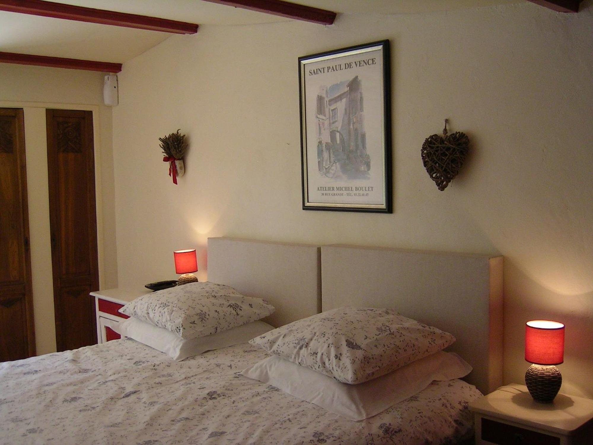 Mas La Provence Bed & Breakfast LʼIsle-sur-la-Sorgue Стая снимка