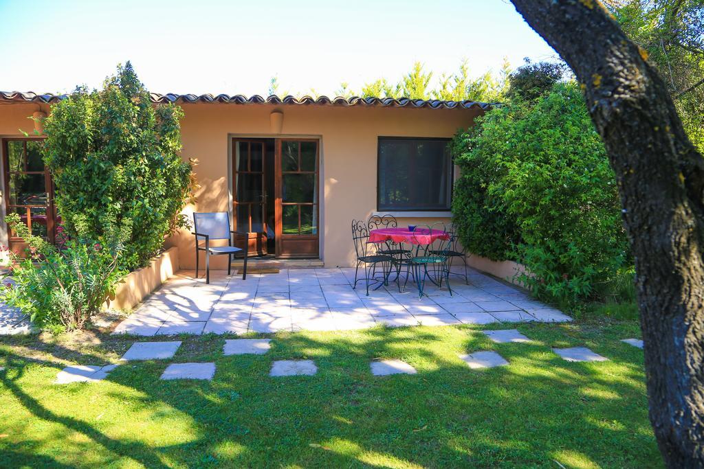 Mas La Provence Bed & Breakfast LʼIsle-sur-la-Sorgue Екстериор снимка