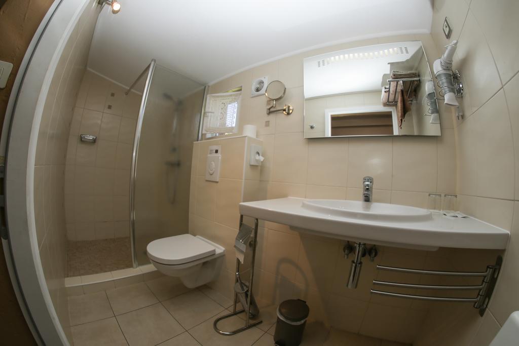 Mas La Provence Bed & Breakfast LʼIsle-sur-la-Sorgue Екстериор снимка